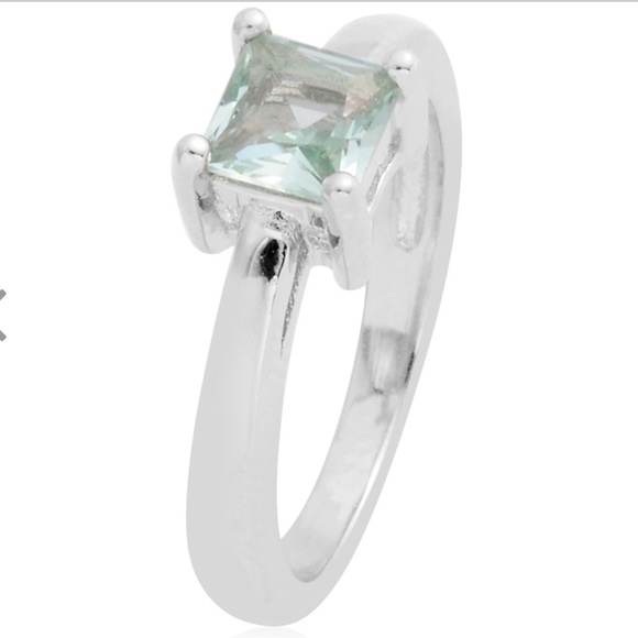 Simulated Green Diamond Solitaire Ring (Size 7.5) - Picture 3 of 5